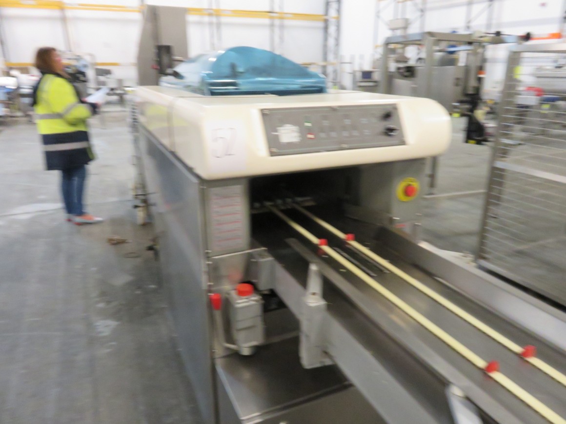 Ulma Super Chick Punnet stretch Wrapper