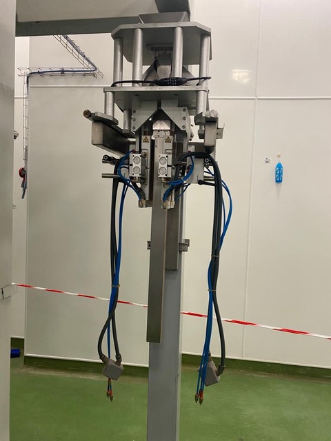 ILAPAK WEIGHING AND BAGGING LINE - Image 2