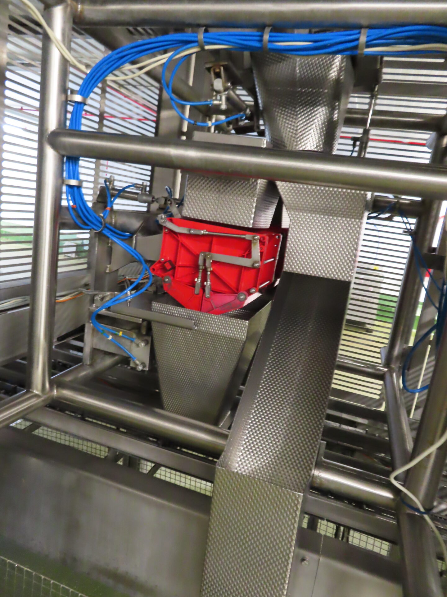 Multipond Twin Lane Make Up Line - Image 4